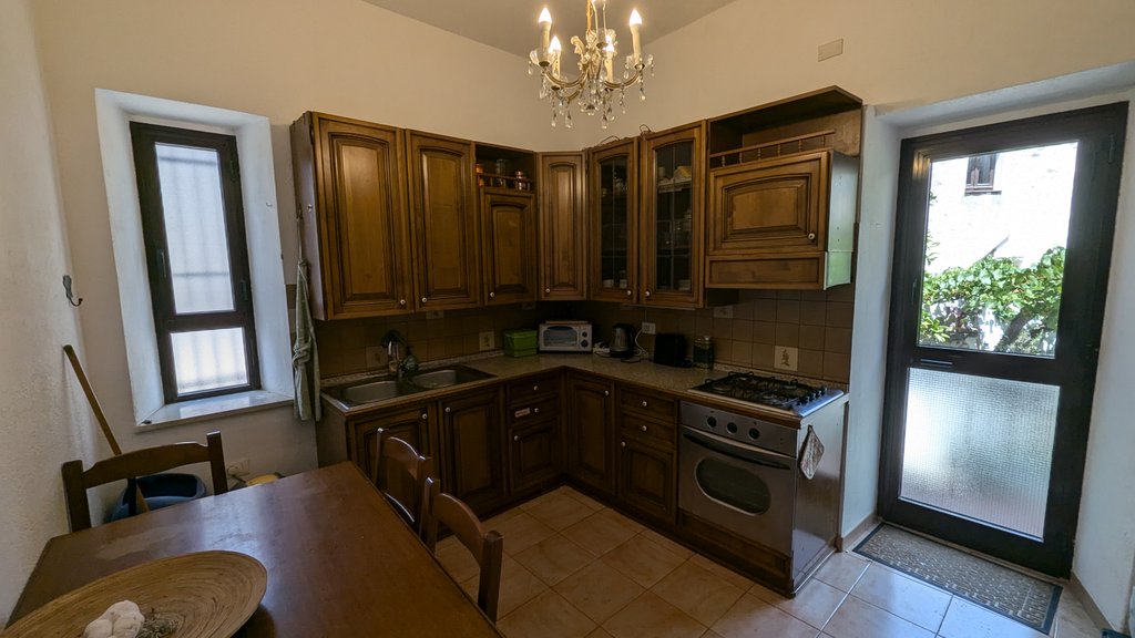 Kitchen – Casa Marmora